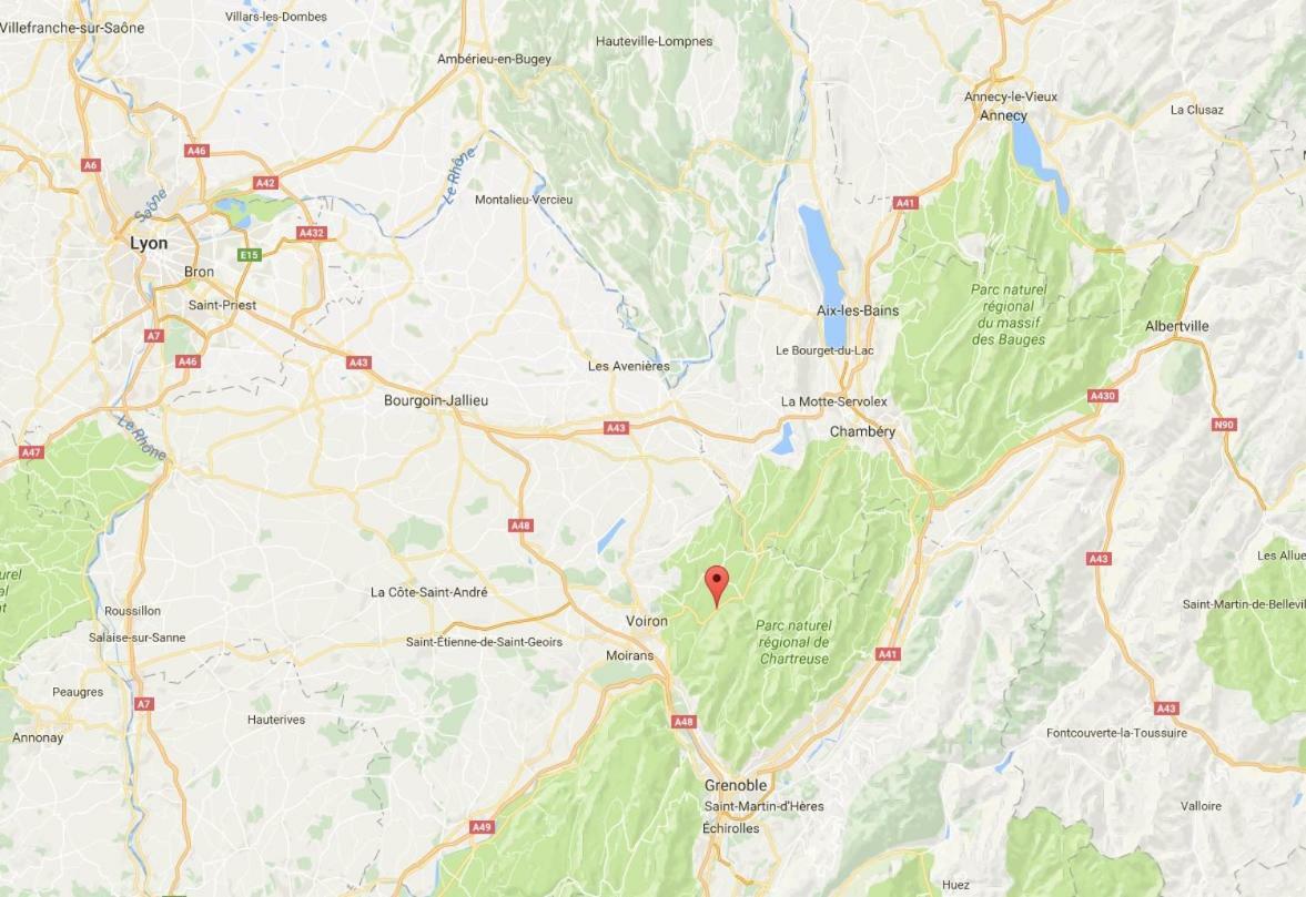 Vue Sur Les Montagnes Dans Maison Au Calme Saint-Joseph-de-Riviere Esterno foto